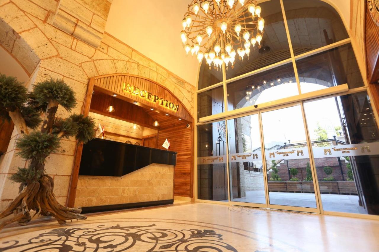 סיבס Behrampasa Otel &Cafe &Restaurant מראה חיצוני תמונה