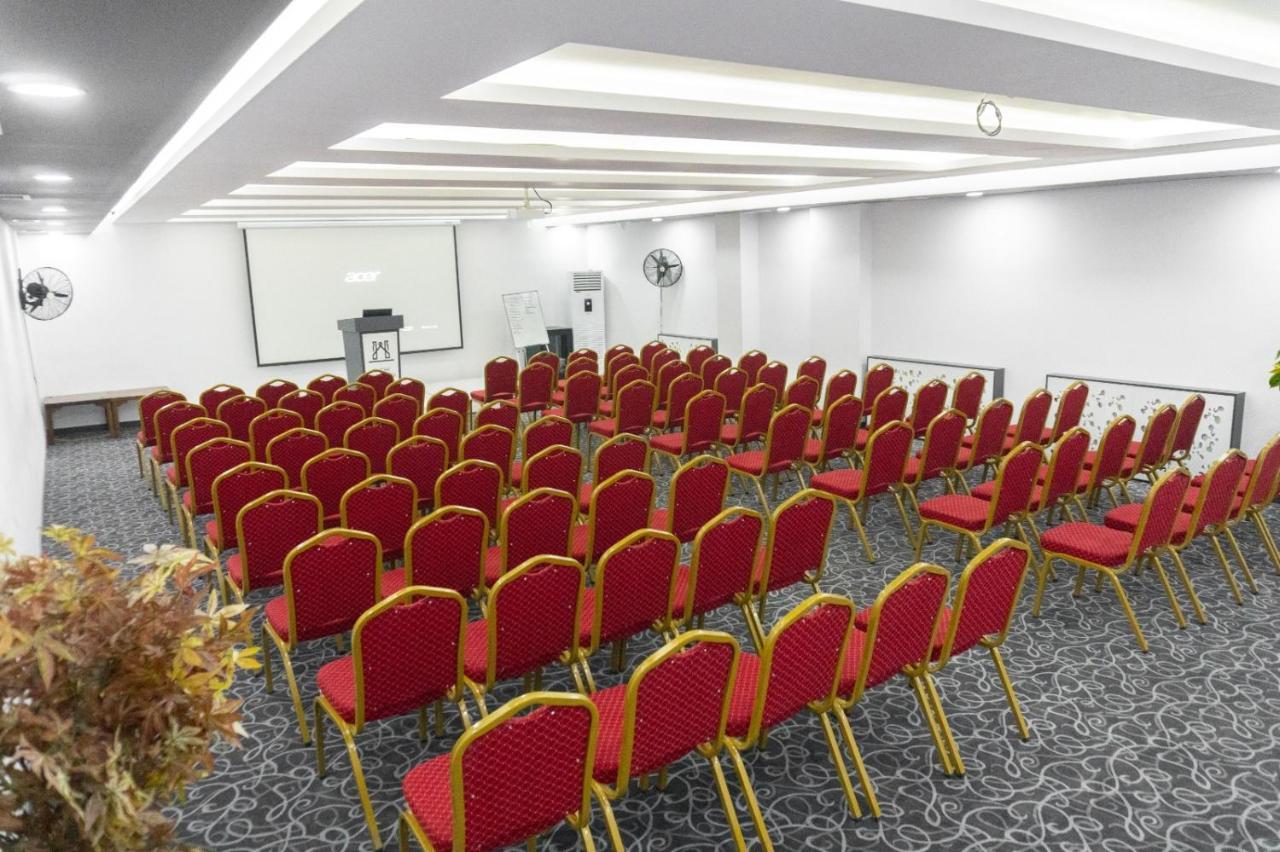 סיבס Behrampasa Otel &Cafe &Restaurant מראה חיצוני תמונה
