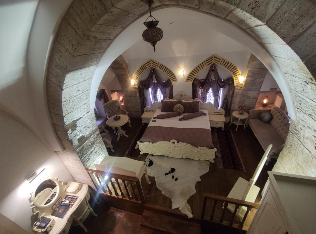 סיבס Behrampasa Otel &Cafe &Restaurant מראה חיצוני תמונה