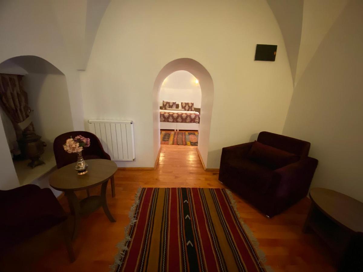סיבס Behrampasa Otel &Cafe &Restaurant מראה חיצוני תמונה